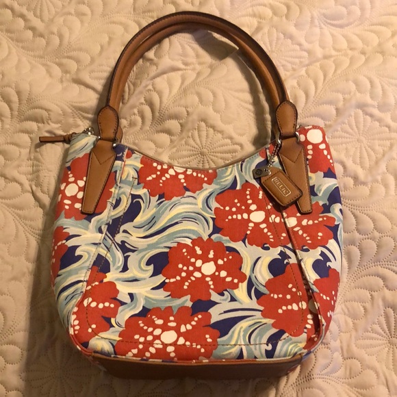 Relic canvas tote with fun floral pattern - Picture 1 of 5